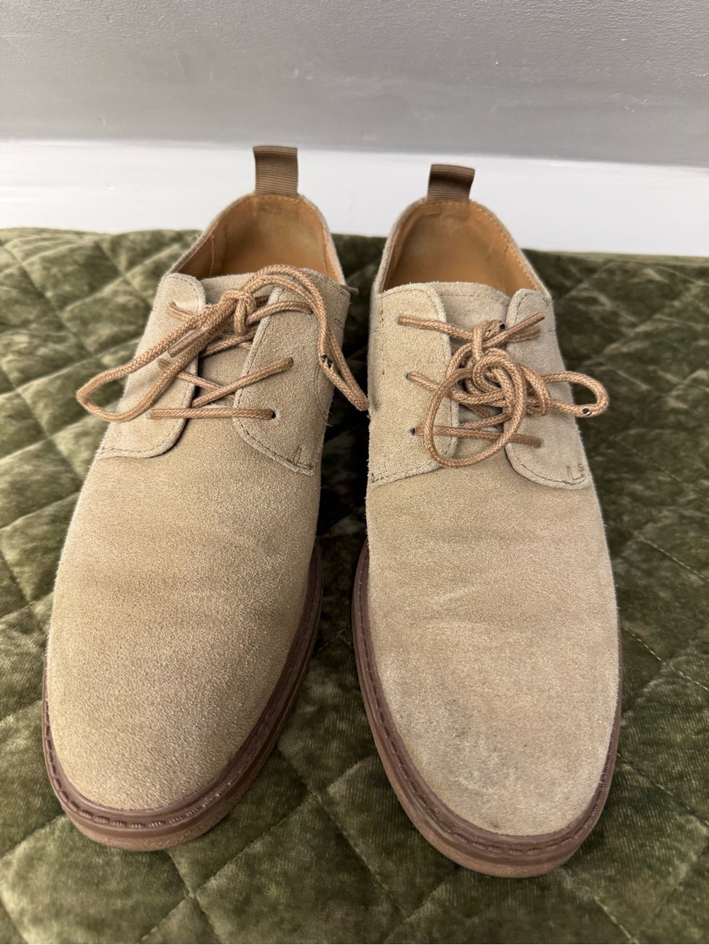 Men's Suede Derby Shoes in Tan - Versatile Everyday Style